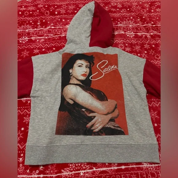 Selena Red and Gray Hoodie Set - Picture 4 of 9